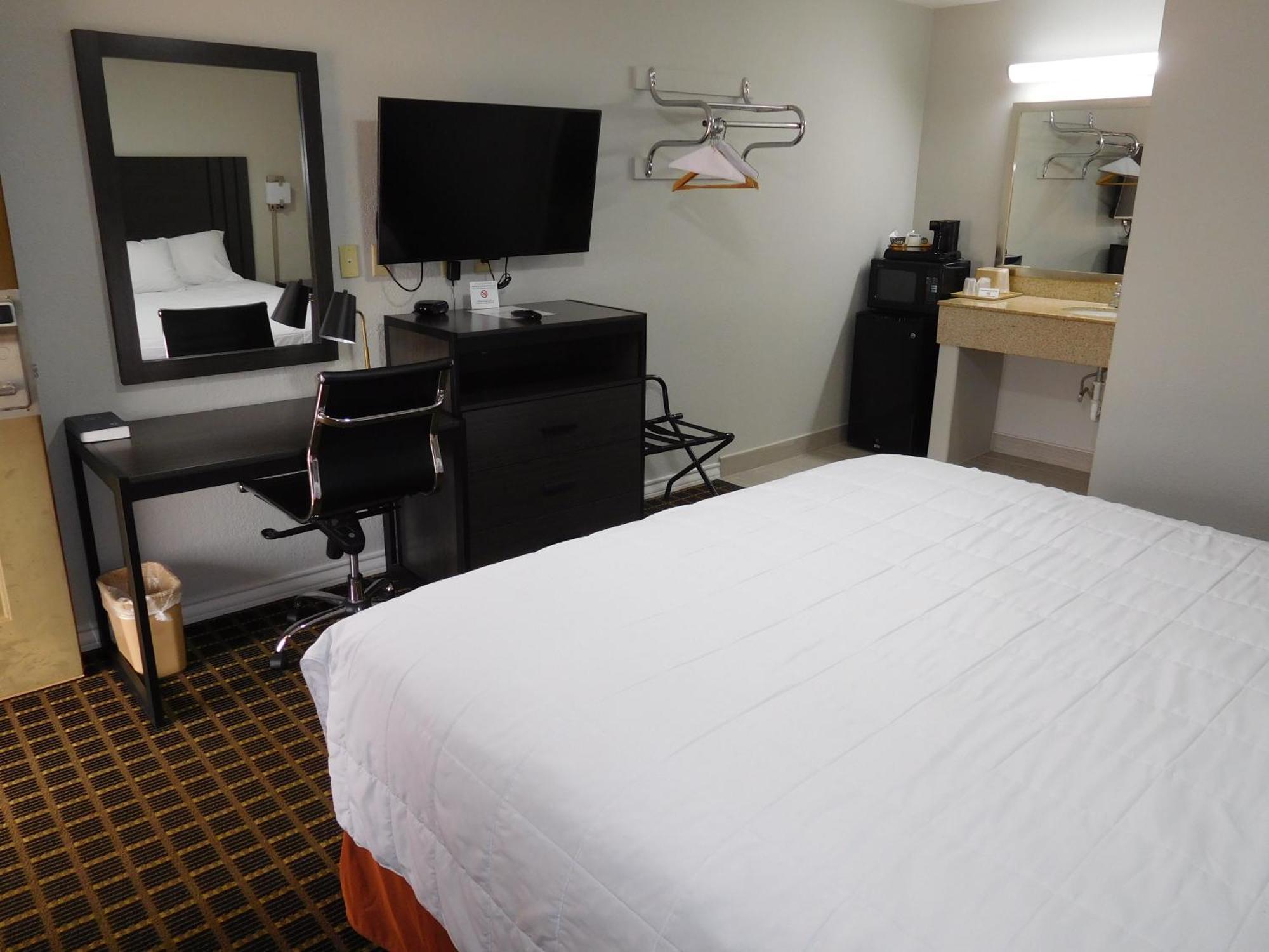 Deluxe Inn Stamford Eksteriør billede